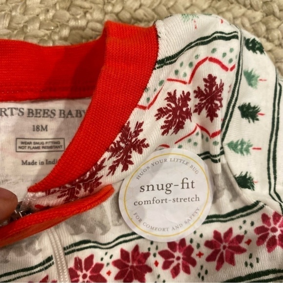NWT Burt's Bees Baby Fair Isle Organic Cotton Footed Pajama Red 18m, 12m - Picture 4 of 5